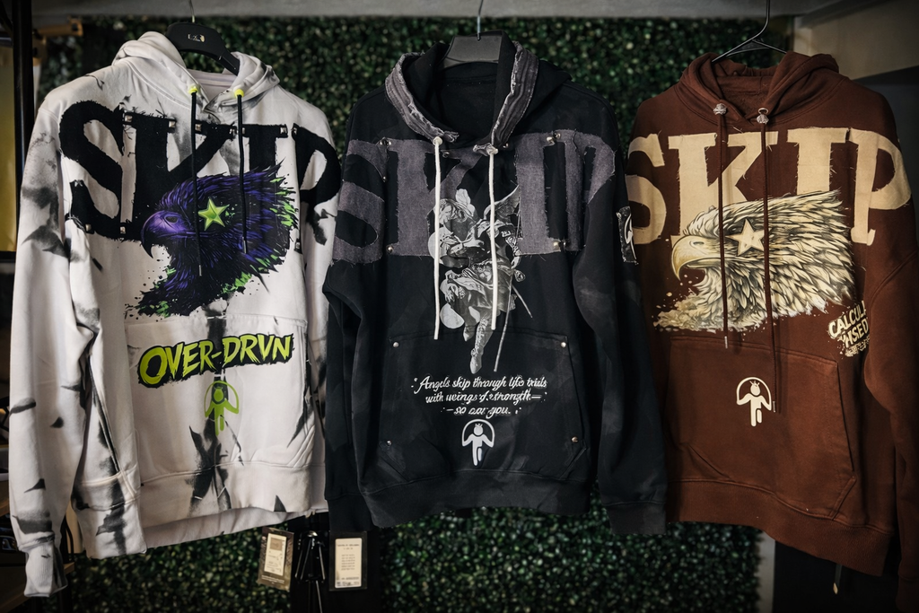 Click Picture To View Custom Gallery (for help with orders dial Toll Free # 1-877-638-2084)